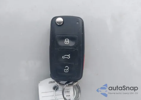 2015 Volkswagen Passat 1.8T Se из США, поврежденный, VIN 1VWBT7A38FC121204